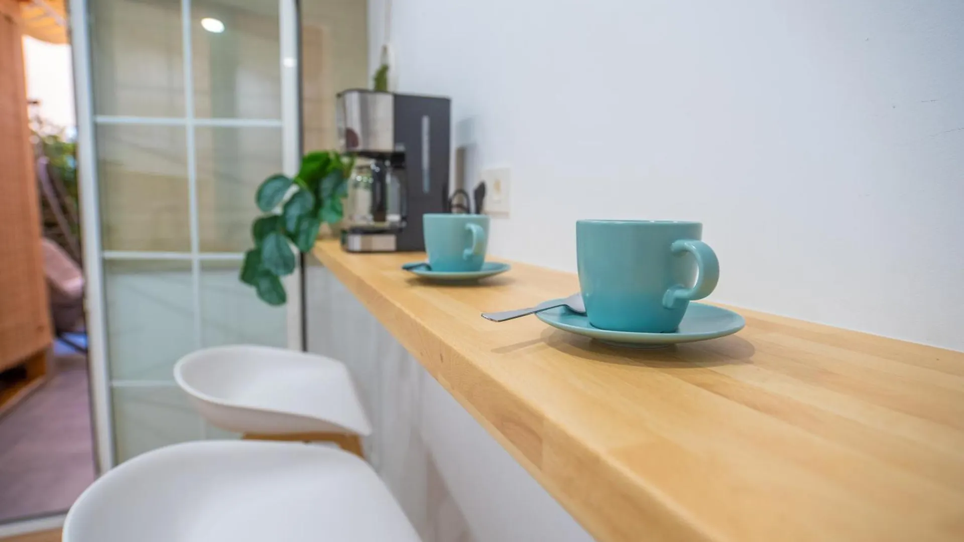 Prensa & Nice Courtyard By Ele Apartments Malaga